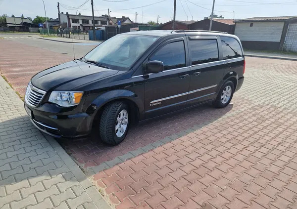 chrysler Chrysler Town &amp; Country cena 44000 przebieg: 195000, rok produkcji 2012 z Rawicz